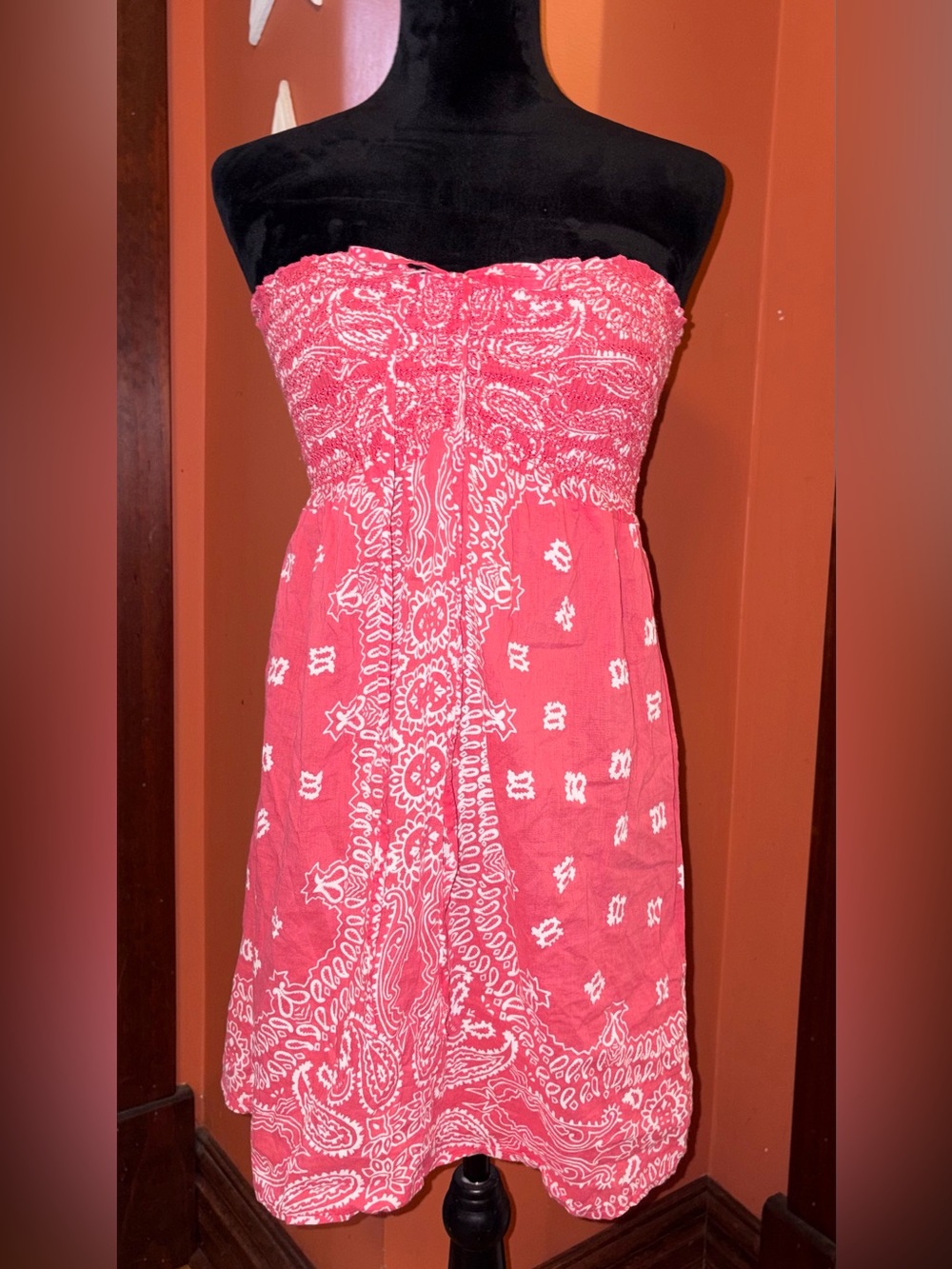 Raviya Vintage Y2K Strapless Coral-Pink Bandana Print Dress